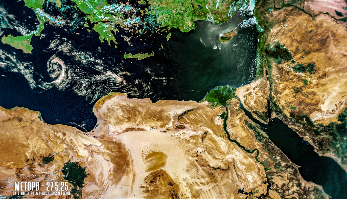 5.25 MetOpB avhrr 3 composite